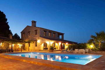 magnificent mediterranean-style villa in benissa